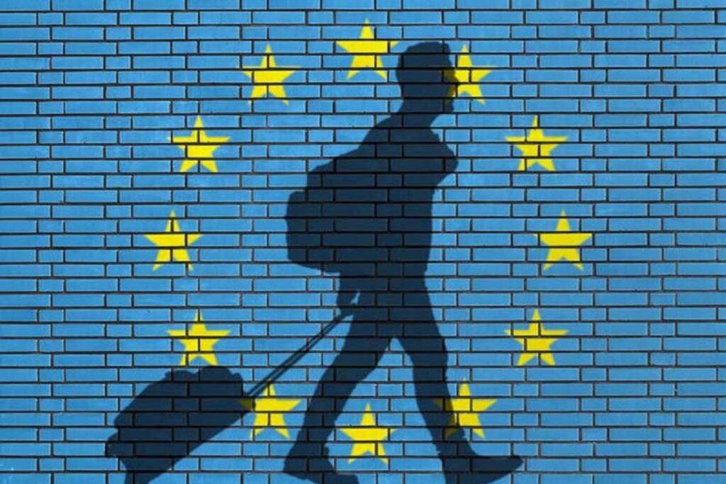 ویزای شنگن؛ اهرم فشار اتحادیه اروپا برای مقابله با مهاجرت غیرقانونی