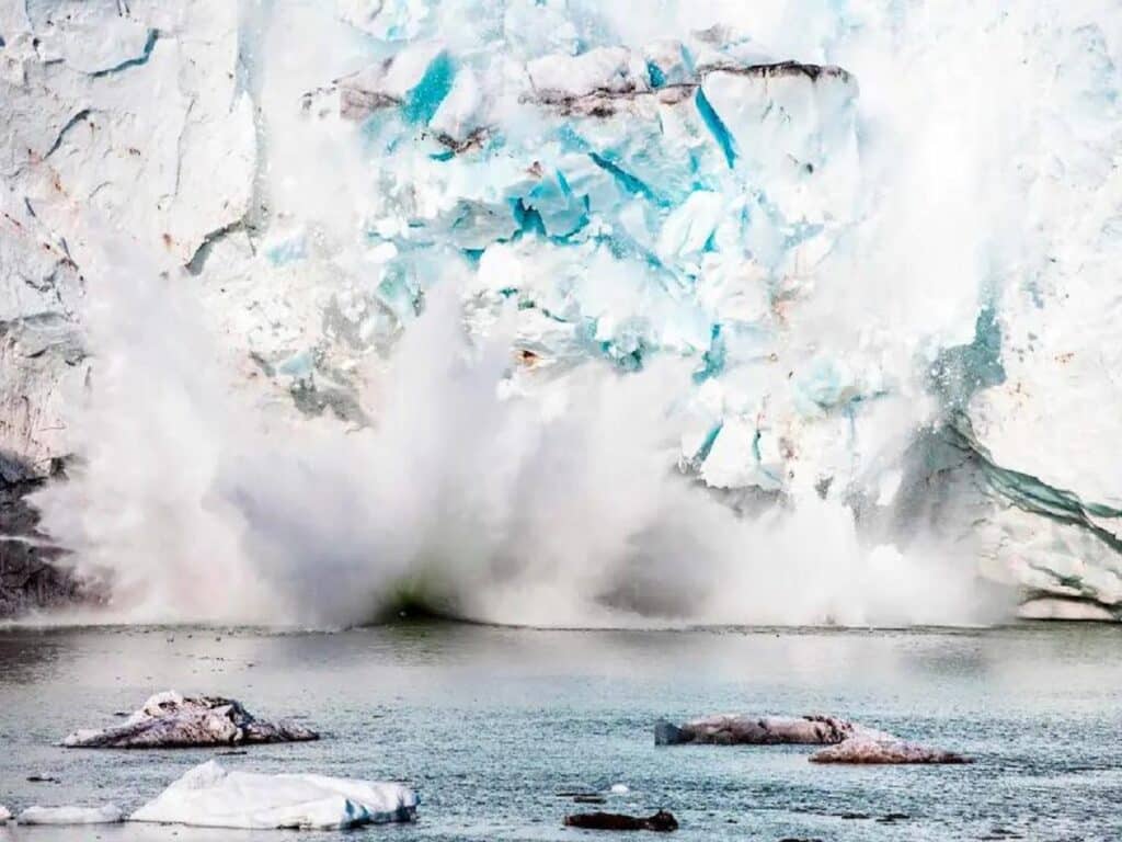 سرعت گرفتن مرگ تدریجی یخچال‌های طبیعی کانادا