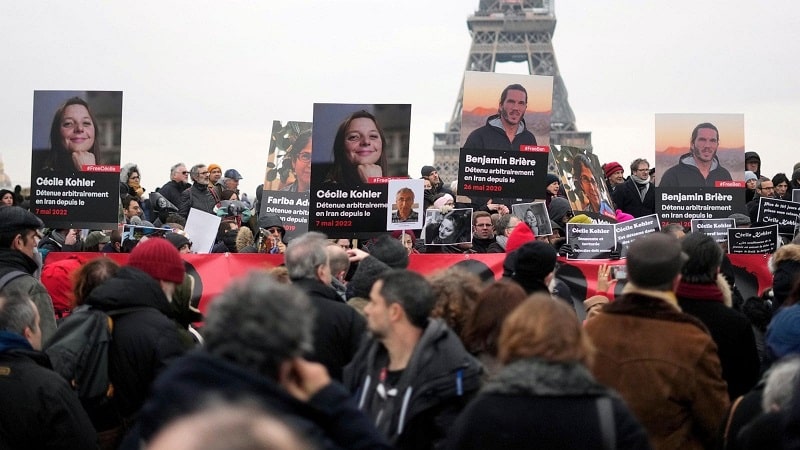 قدردانی «ماکرون» از آزادی دو فرانسوی در ایران