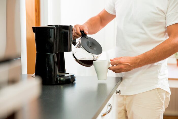 چقدر قهوه برای مصرف روزانه کافی است؟