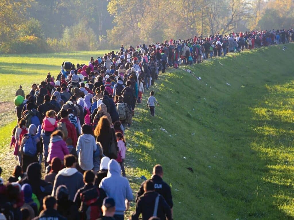 به بهانه روز جهانی پناهندگان؛ آیا پناهندگی آخر راه است؟