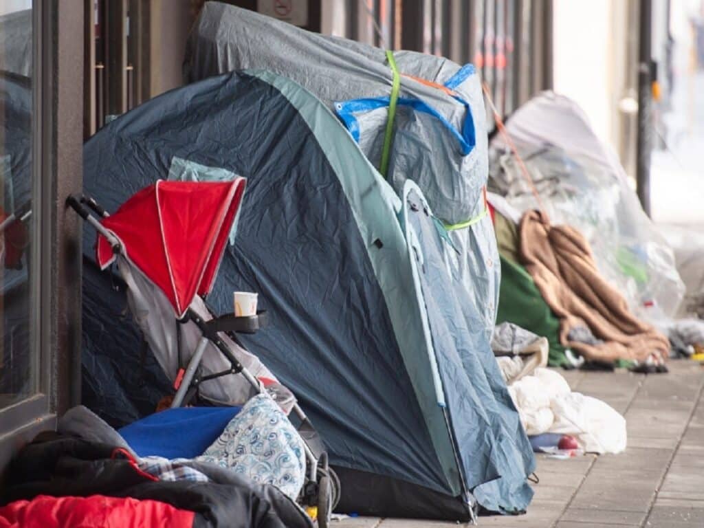سنجش دقیق جمعیت بی‌خانمان‌های کانادا