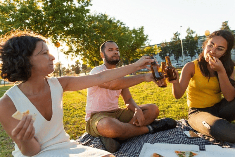 آیا نوشیدن الکل در پارک‌های تورنتو قانونی می‌شود؟