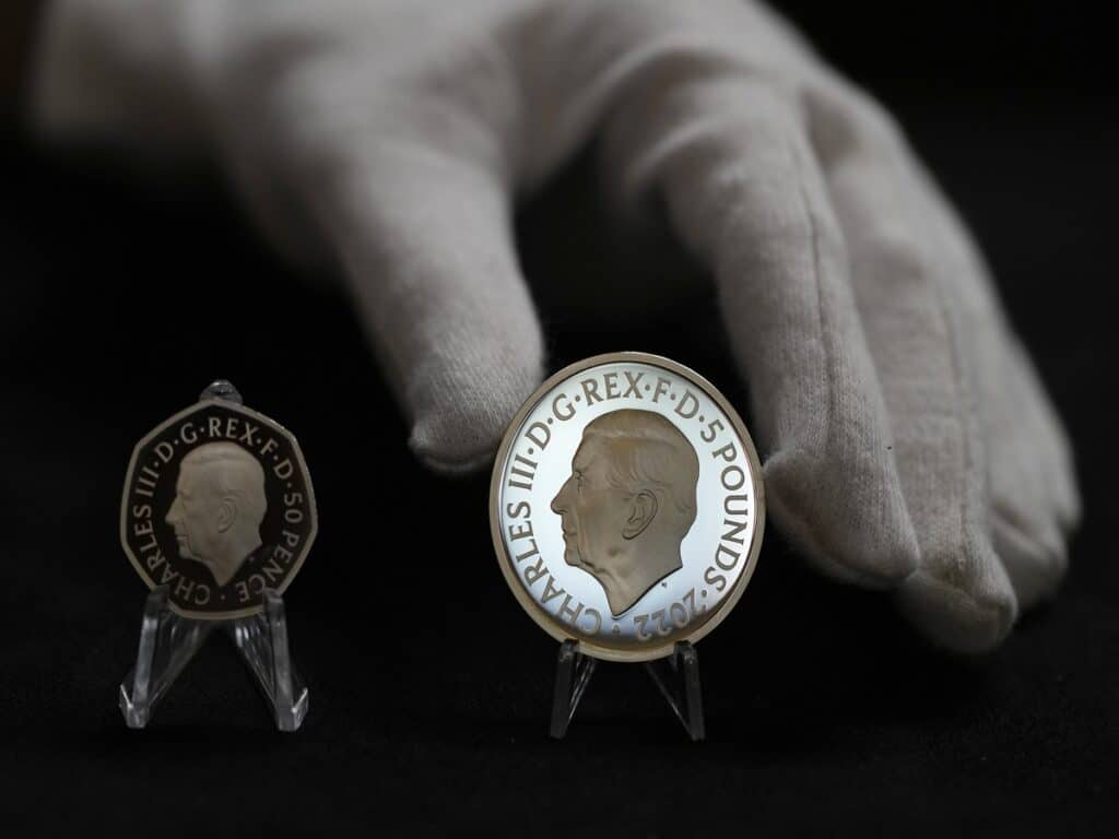 ضرب سکه‌هایی با تصویر شاه چارلز سوم در کانادا آغاز شد