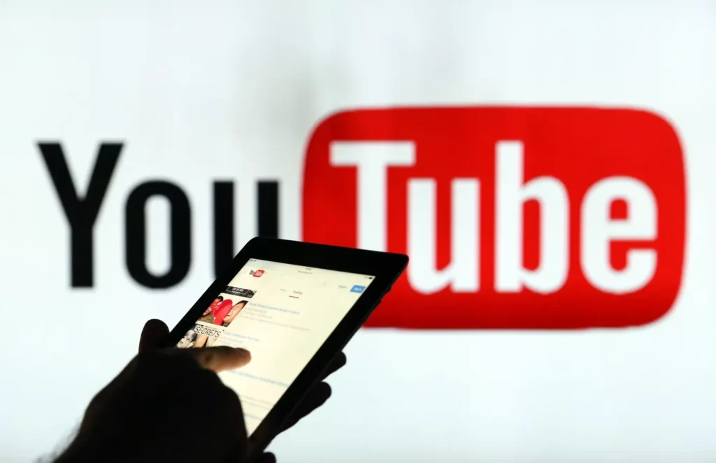 درآمد یوتیوبرها چقدر است؟ بررسی نحوه کار و کسب درآمد از یوتیوب
