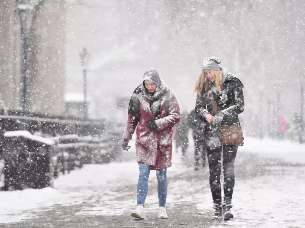 هشدارهای سازمان هواشناسی کانادا برای بارش برف و کاهش دمای شدید 
