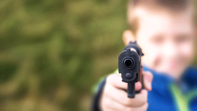 حکم نوجوان بریتیش کلمبیایی که اسلحه گرمِ پر را به مدرسه آورده بود صادر شد