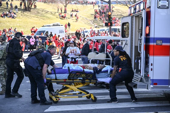۲۲ مصدوم و یک کشته حاصل تیراندازی در رژه سوپر بول کانزاس سیتی