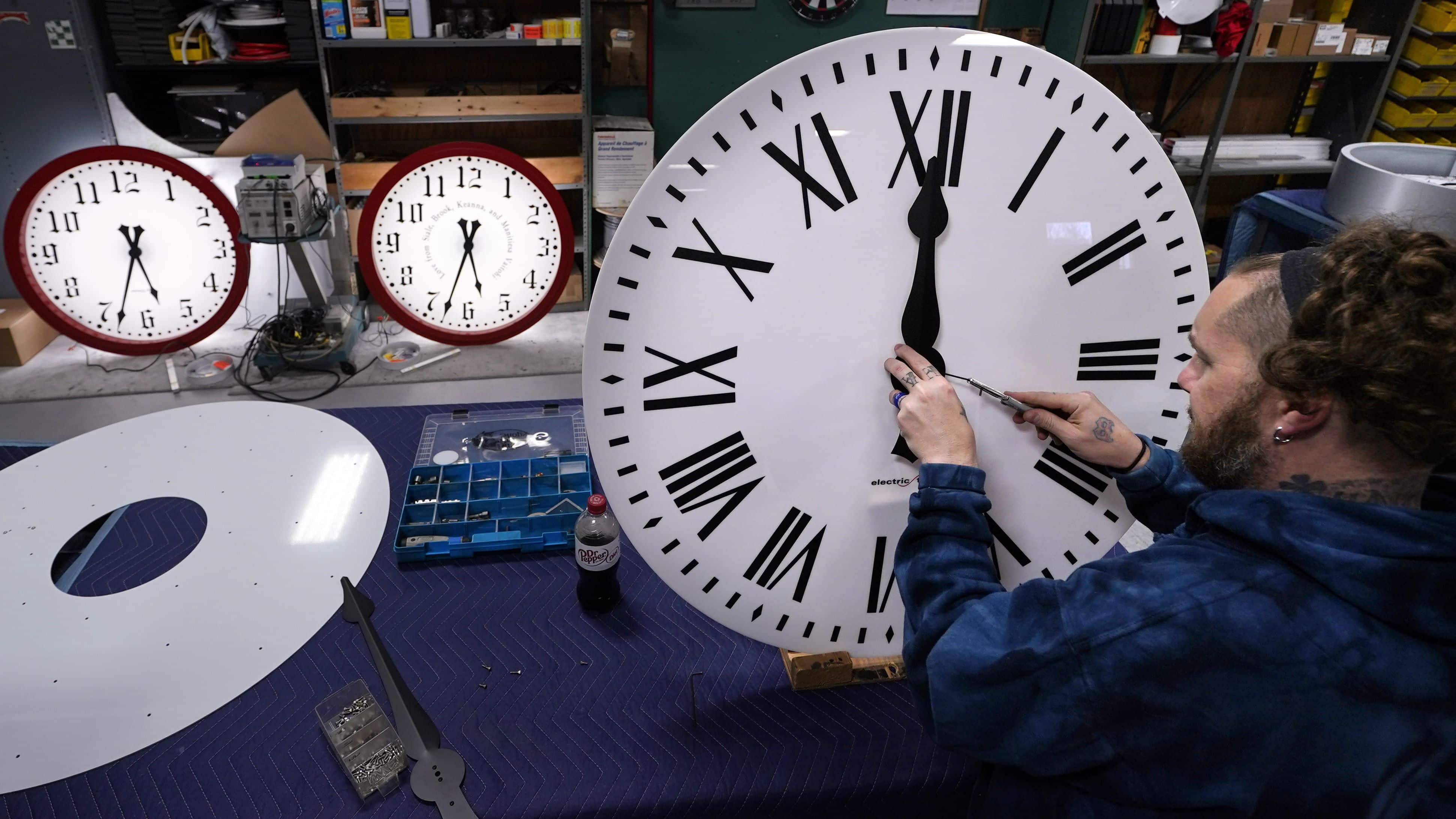 چرا استان ساسکاچوان هرگز ساعت خود را تغییر نمی‌دهد؟