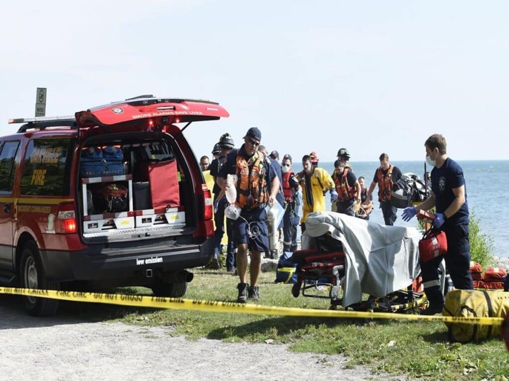 یک پسر  ۱۴ ساله هنگام شنا در دریاچه انتاریو جان خود را از دست داد