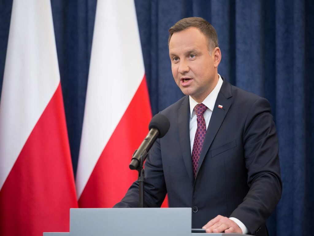 روابط دیپلماتیک لهستان و اسرائیل بحرانی شد