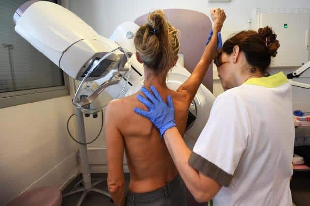 نرخ ابتلا به سرطان سینه در میان زنان جوان کانادایی در حال افزایش است
