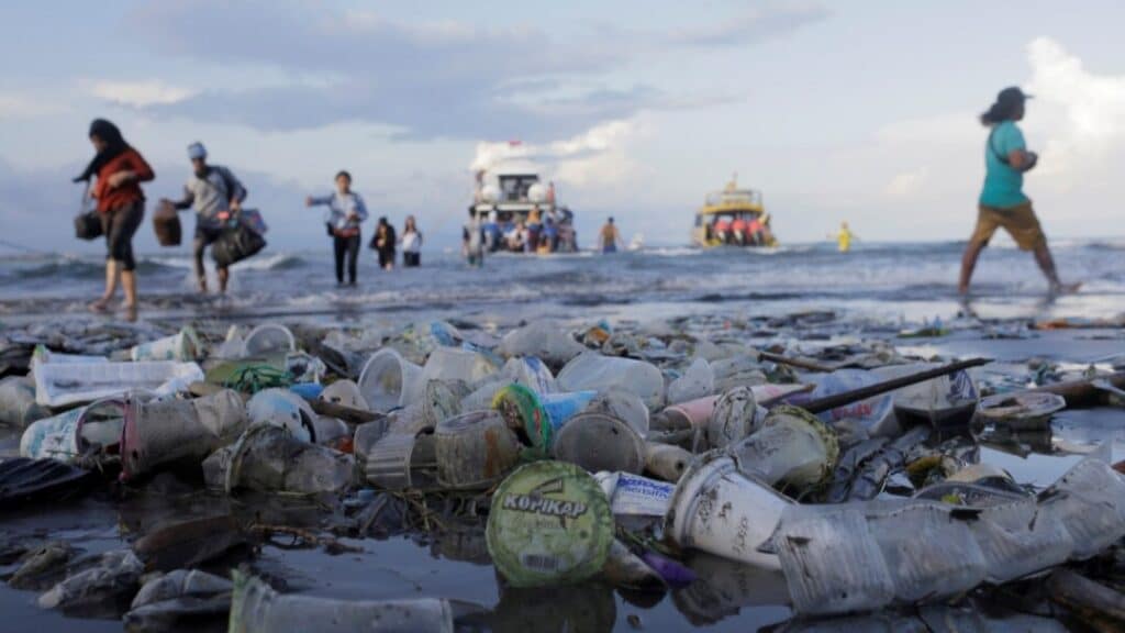 سیستم معیوب جهانی صادرات زباله به کشورهای فقیر