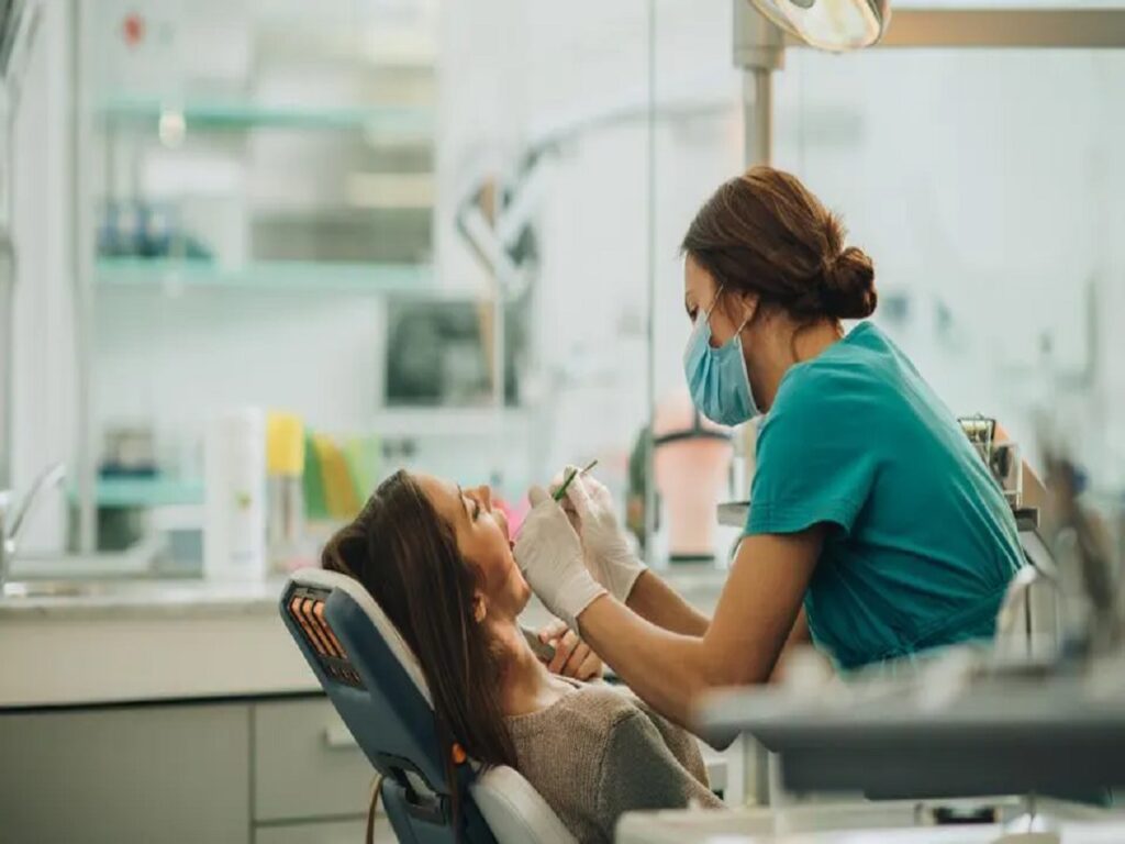 برنامه جدید دندانپزشکی کانادا امید به مراقبت رایگان را در دل میلیون‌ها نفر زنده كرد