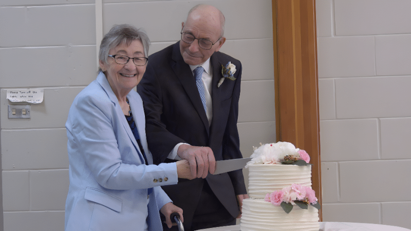 زوج ۸۰ و ۹۰ ساله اهل ساسکاچوان با هم پیوند ازدواج بستند