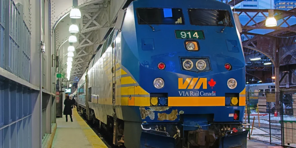 VIA Rail بلیط‌های قطار ارزان از مونترال به تورنتو ارائه می‌دهد