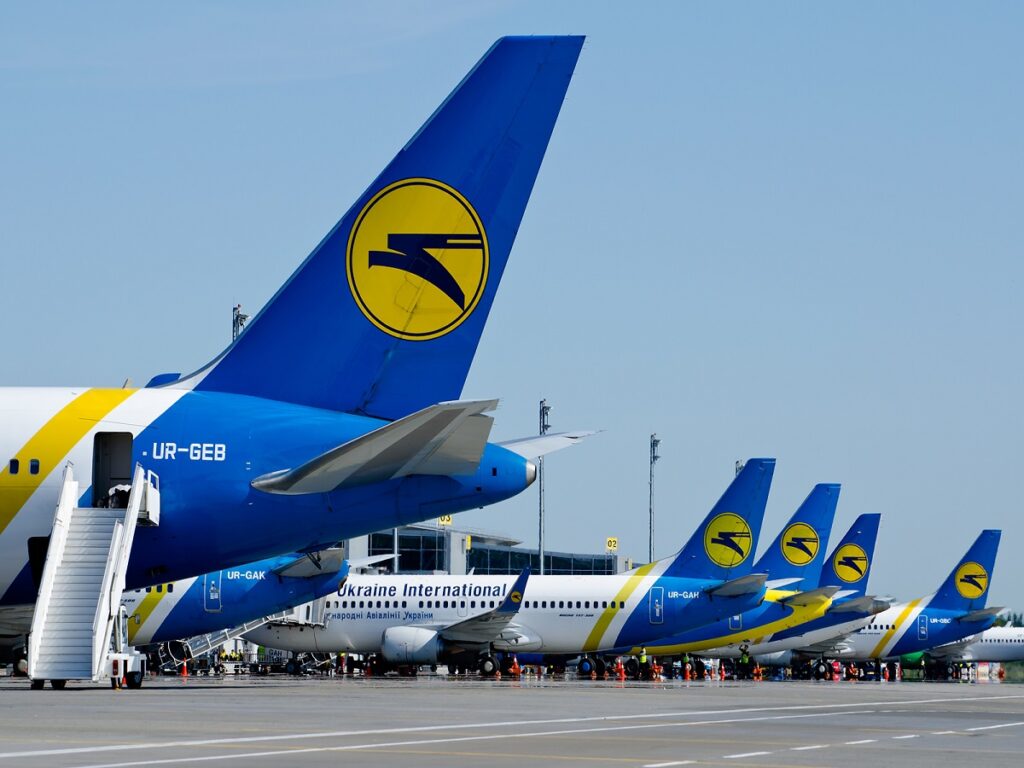 هواپیمایی اکراینی مقصر حادثه سقوط پرواز PS۷۵۲ شناخته و ملزم به پرداخت غرامت شد