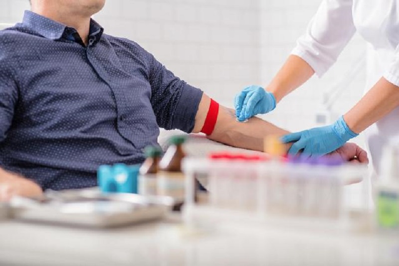 آزمایش خون هوش مصنوعی؛ امید تازه برای مبتلایان به پارکینسون