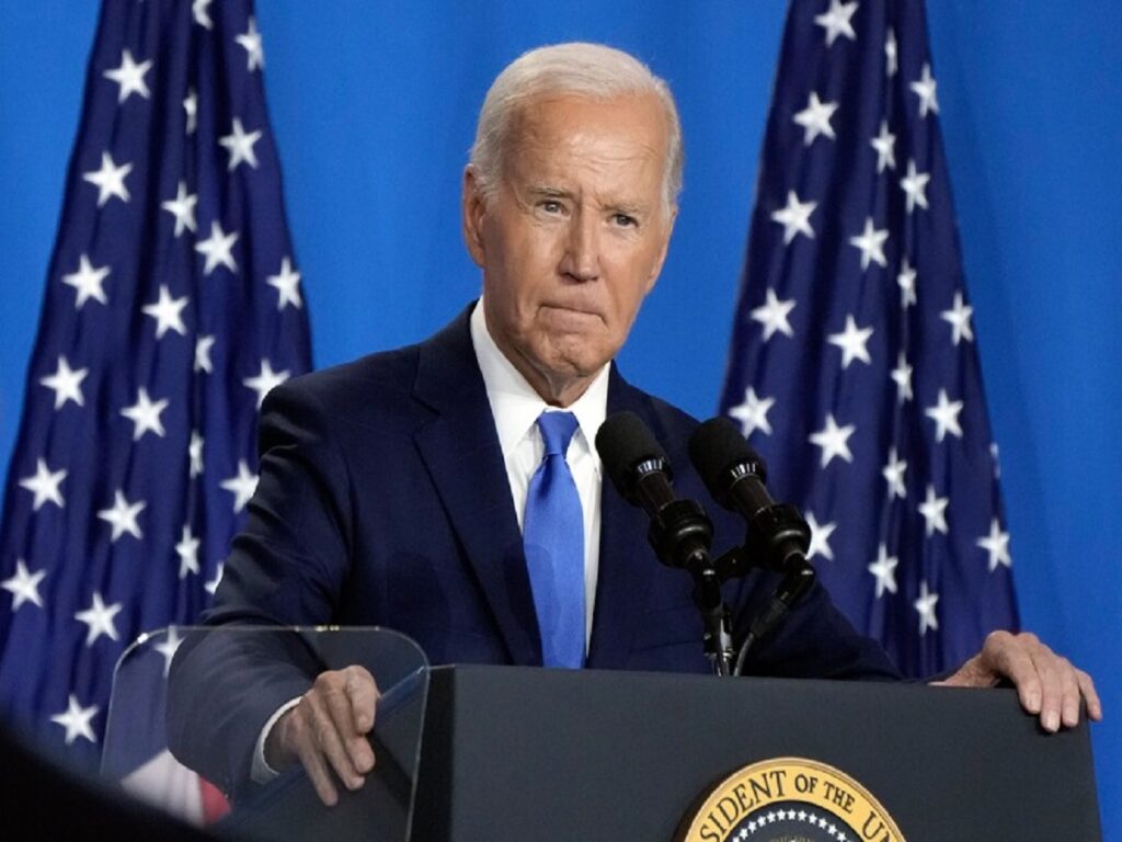 جو بايدن بالاخره از انتخابات رياست‌جمهوری آمریکا كنار كشيد