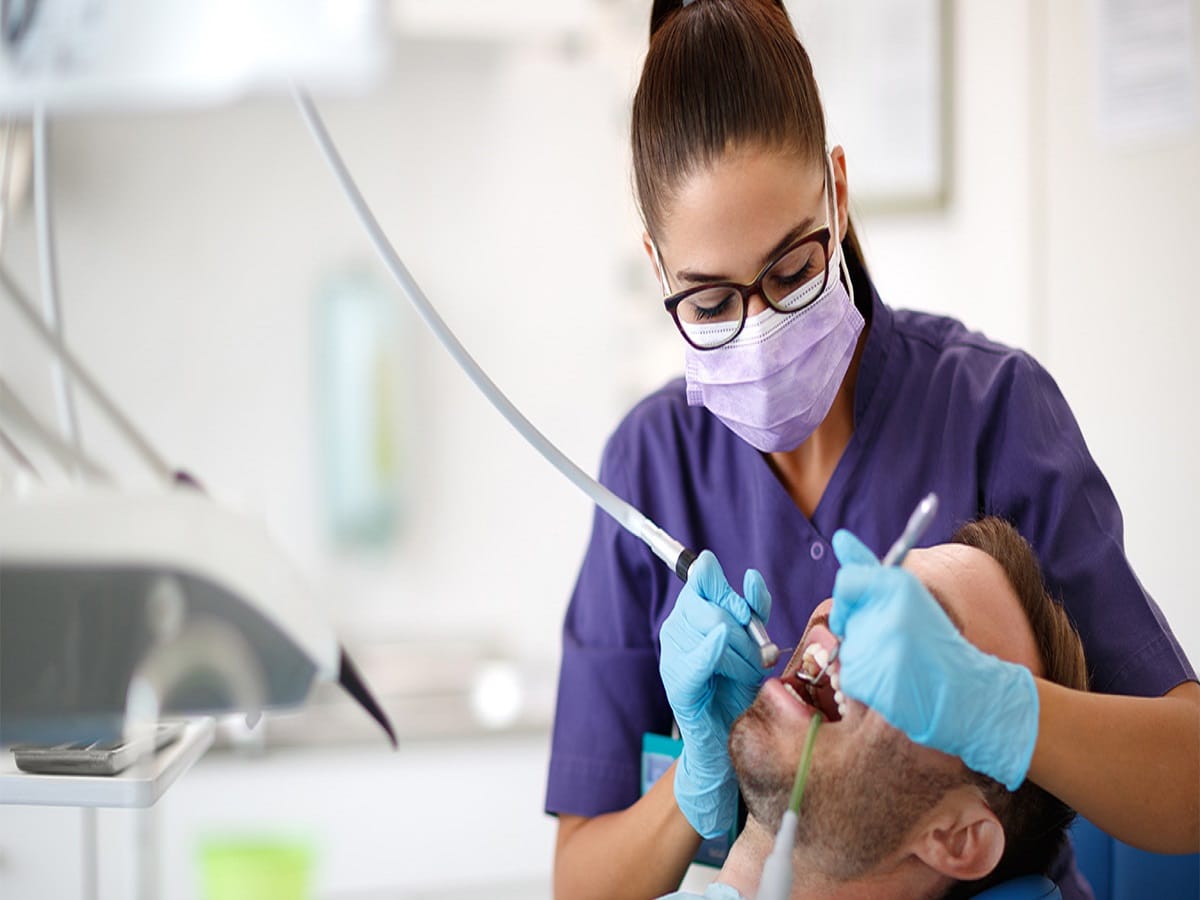 چگونه به‌عنوان دندانپزشک به کانادا مهاجرت کنیم؟