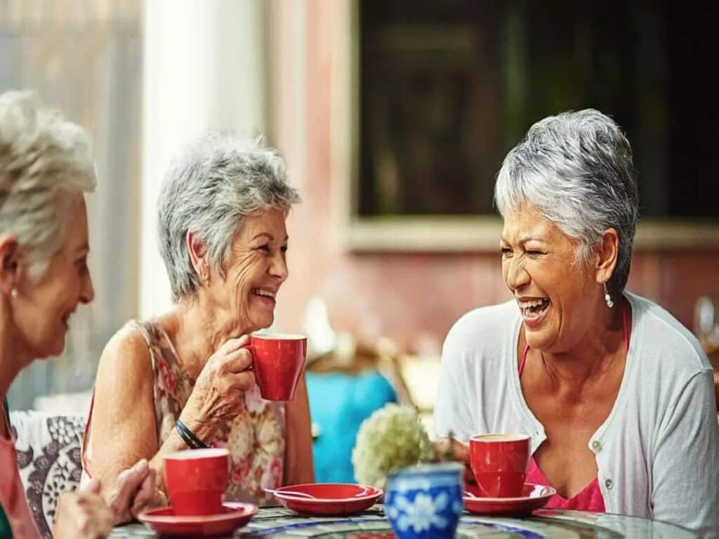 زندگی مشترک سالمندان؛ راهکاری برای صرفه‌جویی و همراهی اجتماعی