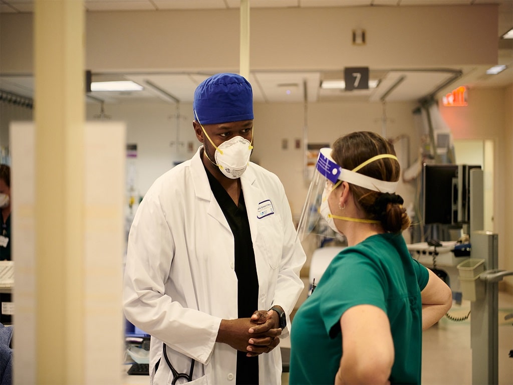 مزایده شیفتهای اورژانس در کانادا؛ راهکاری برای کمبود پزشک مزایده شیفتهای اورژانس در کانادا؛ راهکاری برای کمبود پزشک