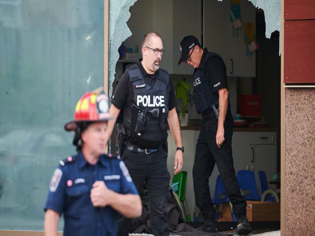 ورود یک خودرو به مهدکودکی در ریچموند هیل یک کشته و ۶ زخمی برجای گذاشت ورود یک خودرو به مهدکودکی در ریچموند هیل یک کشته و ۶ زخمی برجای گذاشت