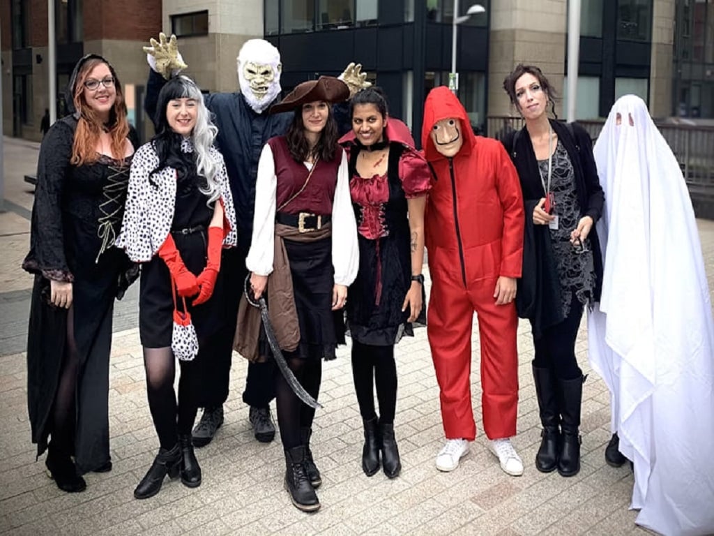 هالووین عجيب ونکوور: لباسهایی که فقط «بومیها» از ته دل درك میكنند!