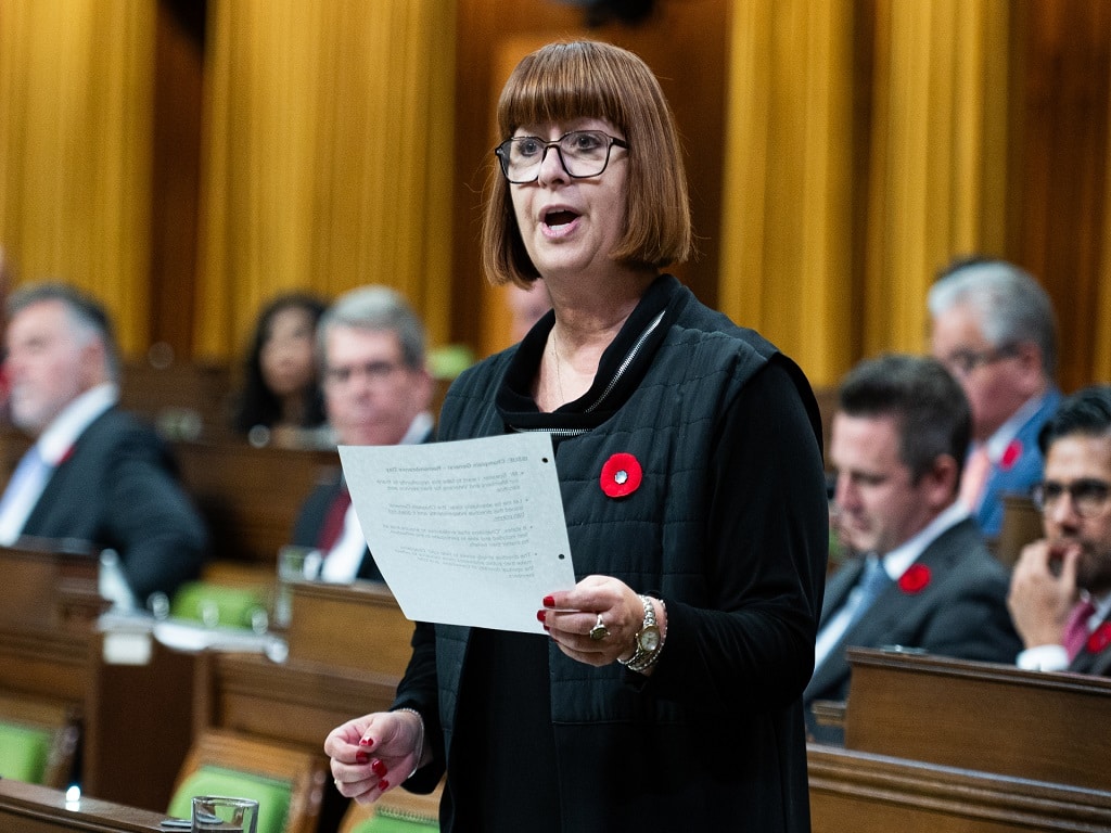 نماینده لیبرال پارلمان کانادا، خواستار توقف تغییر ساعت تابستانی شد نماینده لیبرال پارلمان کانادا، خواستار توقف تغییر ساعت تابستانی شد