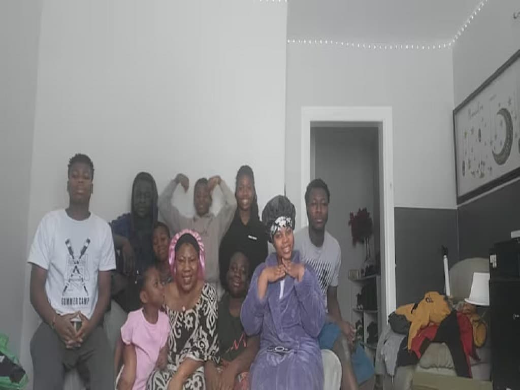 خانواده دختر مبتلا به سرطان خون در معرض اخراج از کانادا به نیجریه خانواده دختر مبتلا به سرطان خون در معرض اخراج از کانادا به نیجریه