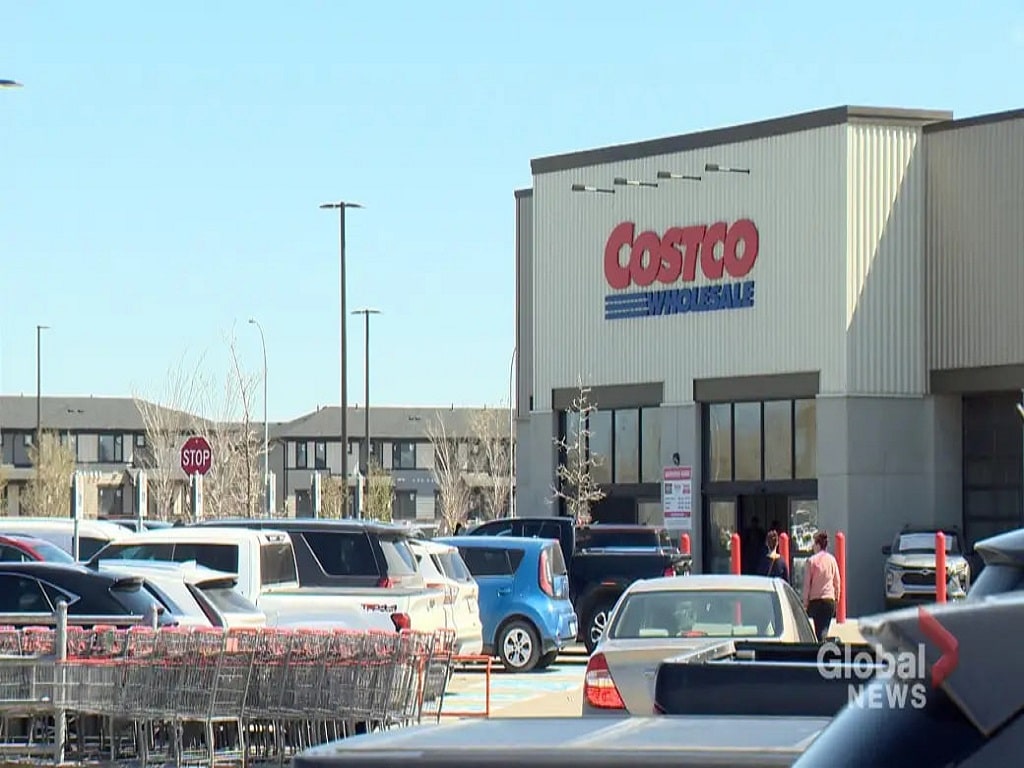 کاهش محصولات کریسمسی کاستکو به دلیل کاهش خرید مشتریان کاهش محصولات کریسمسی کاستکو به دلیل کاهش خرید مشتریان