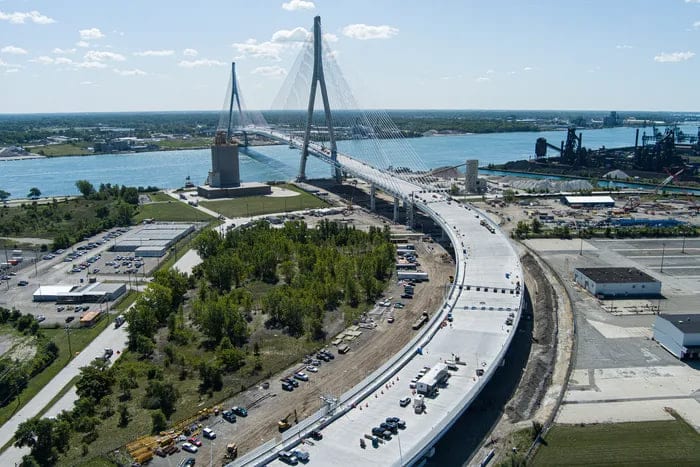 تاریخ‌های متغیر در افتتاح پل گُردی هاو انتاریو