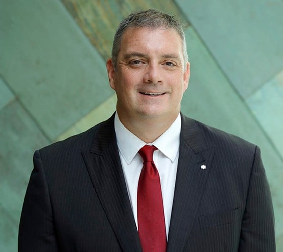 تحصیلات، پژوهش و آثار برجسته تیم کوک