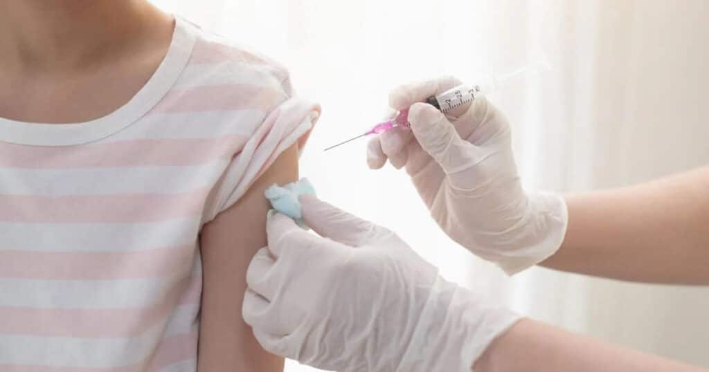 کاهش نرخ واکسیناسیون سرخک در کانادا و نقش همه‌گیری کرونا