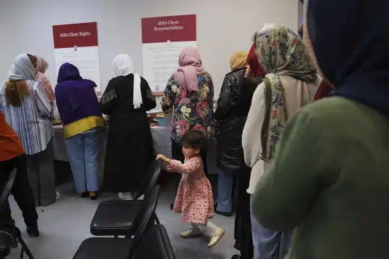 اخراج ایرانیان و اتباع خارجی از آمریکا به دلایل قانونی