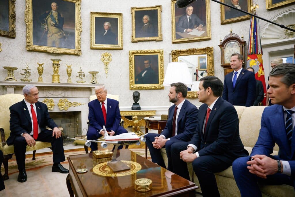 حضور نظامی آمریکا در خاورمیانه و تردید در کاخ سفید