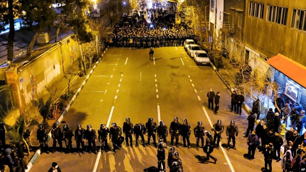 سایهی سنگین کشتار بر مذاکرات دیپلماتیک