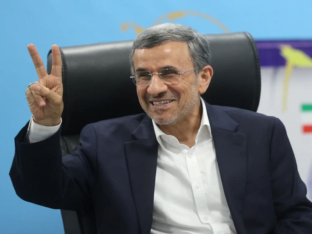 پروژهی «گربهی چکمهپوش»؛ تلاش ناکام موساد برای جذب احمدینژاد پروژهی «گربهی چکمهپوش»؛ تلاش ناکام موساد برای جذب احمدینژاد