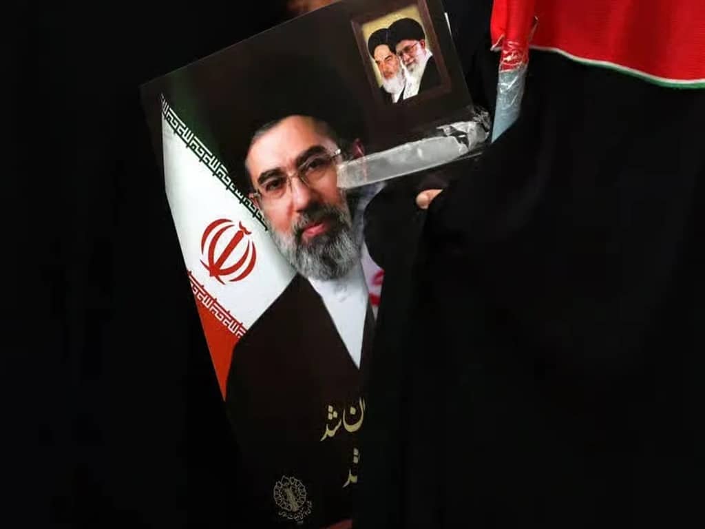 احتمال تغییر رهبری ایران پس از پایان جنگ احتمال تغییر رهبری ایران پس از پایان جنگ