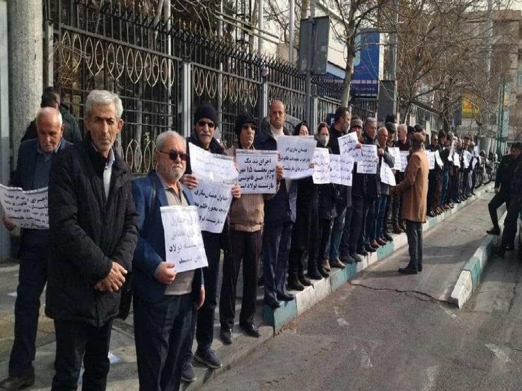 بازنشستگان خواستار تعیین تکلیف افزایش حقوق شدند بازنشستگان خواستار تعیین تکلیف افزایش حقوق شدند