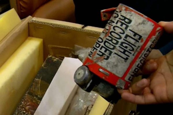 اطلاعات جعبه‌سیاه هواپیمای اوکراینی زیر نظر نمایندگان چندین کشور در پاریس در حال بازخوانیست