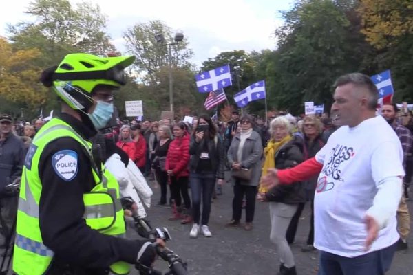 اعتراض به ماسك اجباری در مونترال