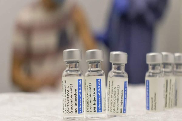 «عوارض جانبی» واکسن کووید۱۹ فایزر