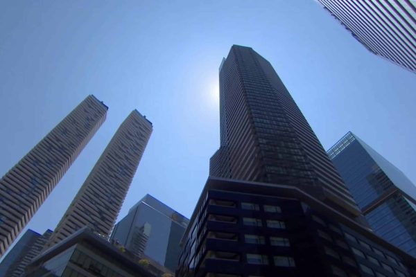 شروع-دوباره-فروش-مسکن-در-کانادا سطح فروش مسکن در کانادا پس از رکود ناشی از کووید۱۹دوباره شاهد افزایش است