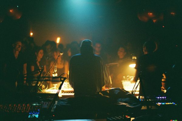 مهمانی-رقص اخبار کوتاه کانادا