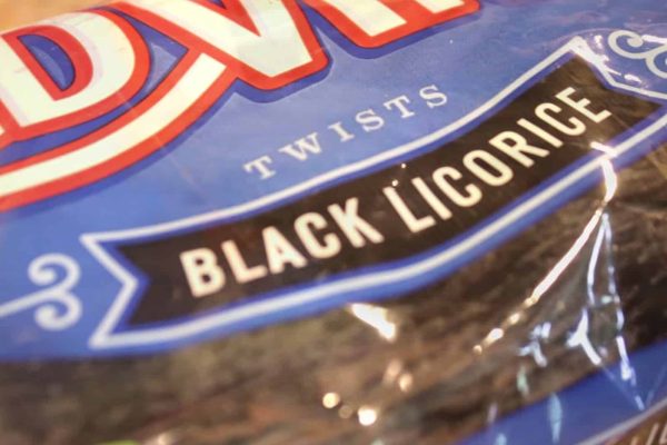 اوردوز از آبنبات شیرین بیان باعث ایست قلبی یک مرد ۵۴ ساله آمریکایی شد