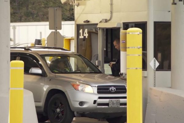 مظنون ارسال ریسین برای ترامپ یک زن کانادایی است