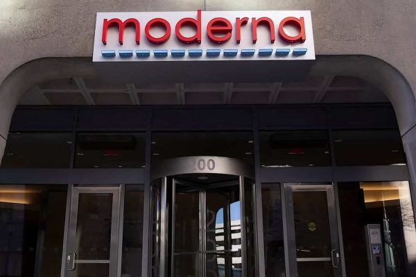 آزمایش واکسن کرونا توسط شرکت مدرنا انجام شد؛ تمام داوطلب‌ها پادتن تولیدکردند