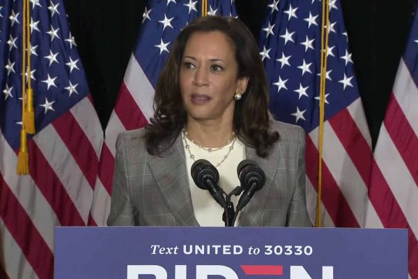 جو بایدن با انتخاب کامالا هریس سیاه پوست برای پیروزی در انتخابات امریکا خیز برداشت