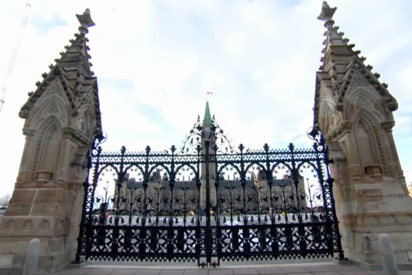 افزایش محافظت از پارلمان هیل